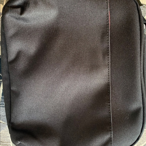 Case Logic Case - Picture 2 of 3